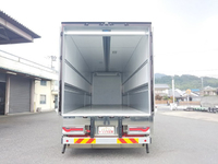 日野プロフィア冷蔵冷凍ウイング大型（10t）[写真11]