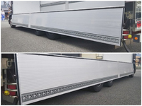 日野プロフィア冷蔵冷凍ウイング大型（10t）[写真17]