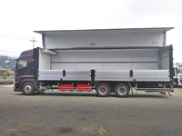 日野プロフィア冷蔵冷凍ウイング大型（10t）[写真06]