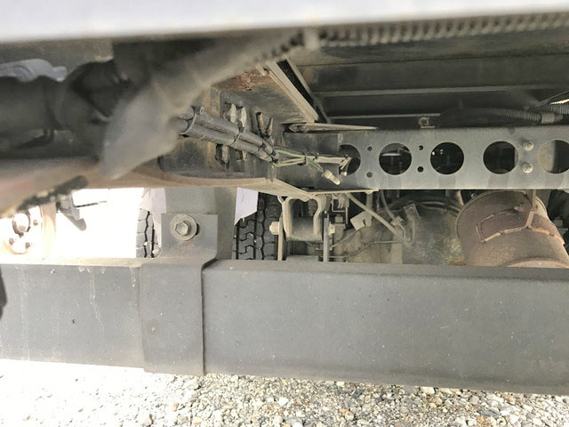 いすゞエルフ冷凍車（冷蔵車）小型（2t・3t）[写真12]