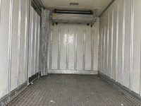 いすゞエルフ冷凍車（冷蔵車）小型（2t・3t）[写真15]