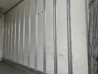 いすゞエルフ冷凍車（冷蔵車）小型（2t・3t）[写真20]