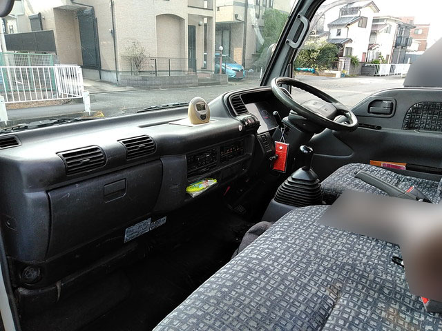 いすゞエルフ平ボディ小型（2t・3t）[写真25]