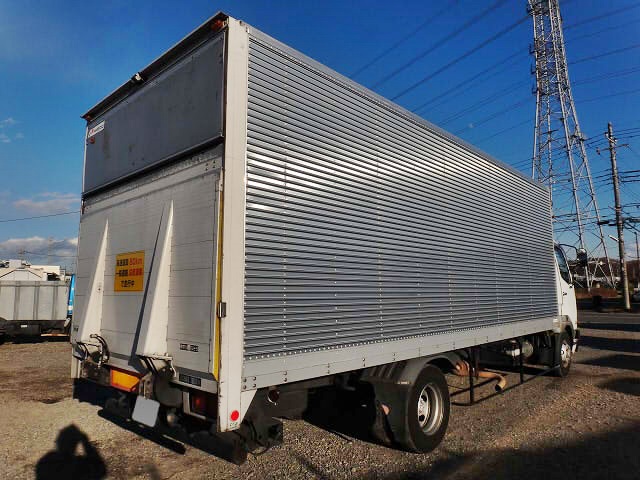 三菱ふそうファイターアルミバン中型（4t）[写真02]