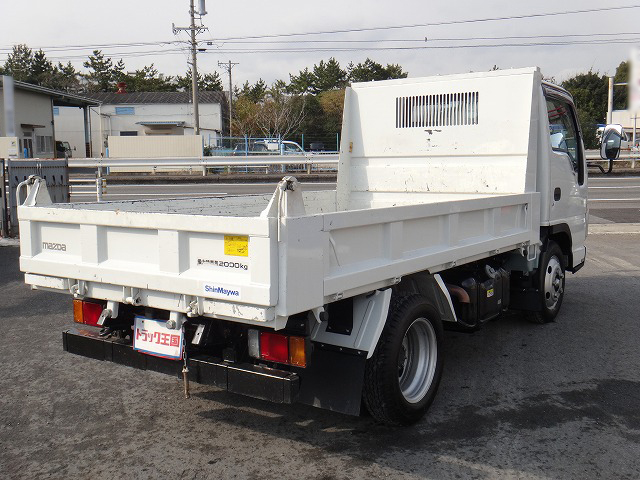 マツダタイタンダンプ小型（2t・3t）[写真02]