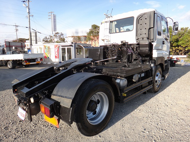 いすゞギガトレーラーヘッド（トラクターヘッド）大型（10t）[写真02]