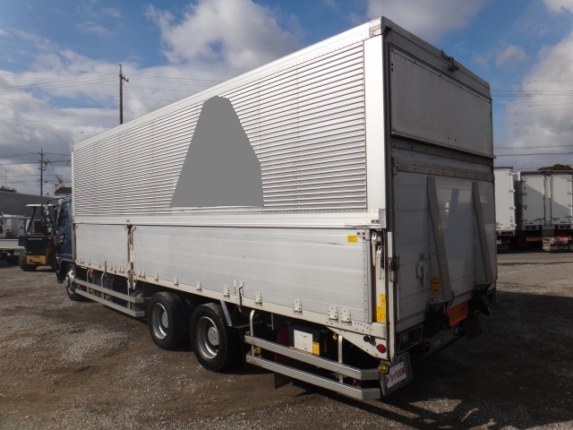 三菱ふそうファイターアルミウイング増トン（6t・8t）[写真02]