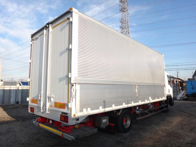 いすゞフォワードアルミウイング中型（4t）[写真02]