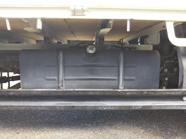 日野デュトロ平ボディ小型（2t・3t）[写真21]