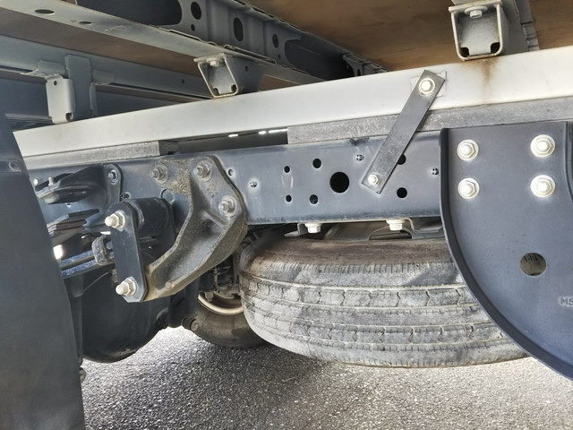 日野デュトロ平ボディ小型（2t・3t）[写真24]