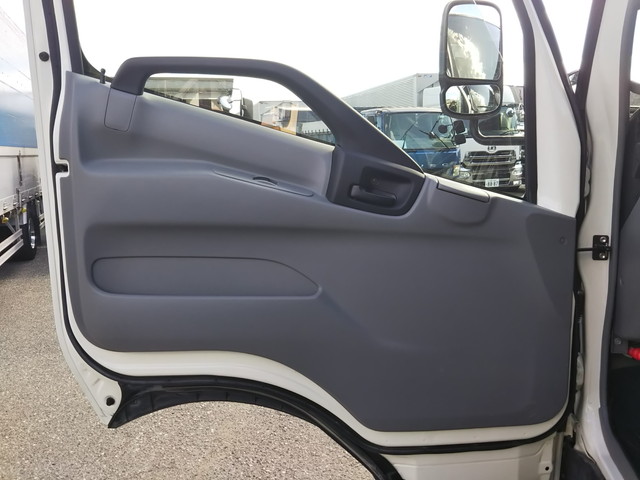 日野デュトロ平ボディ小型（2t・3t）[写真30]