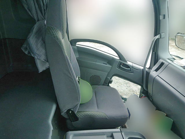 いすゞフォワードキャリアカー増トン（6t・8t）[写真33]