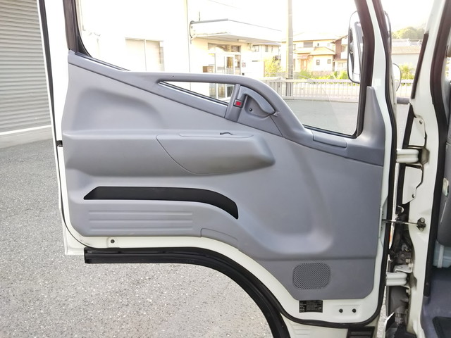 三菱ふそうキャンタークレーン3段小型（2t・3t）[写真29]