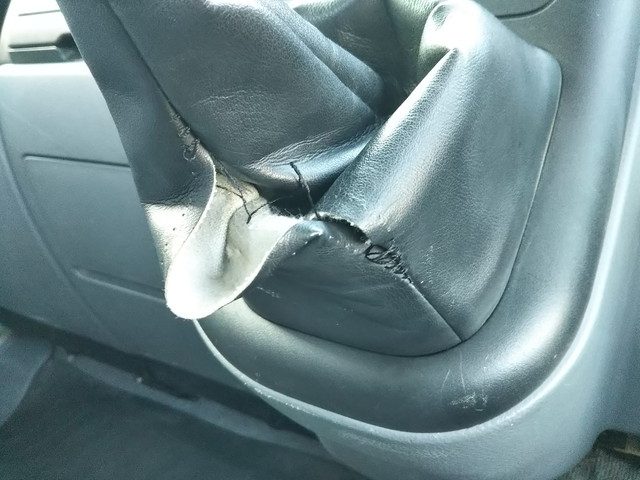 三菱ふそうキャンタークレーン3段小型（2t・3t）[写真34]