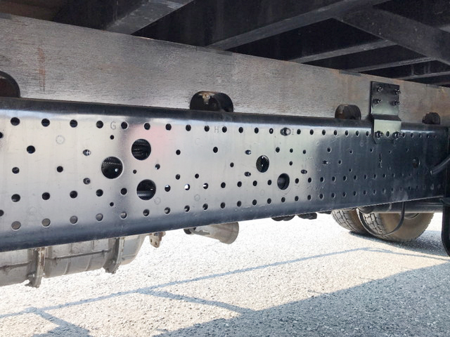 いすゞフォワードセルフクレーン4段中型（4t）[写真18]