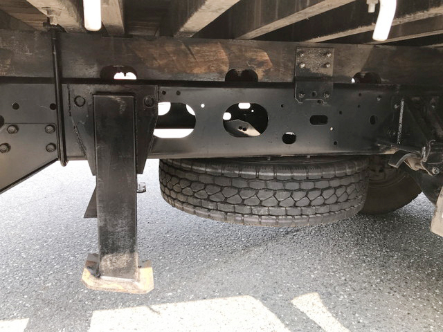 いすゞフォワードセルフクレーン4段中型（4t）[写真19]