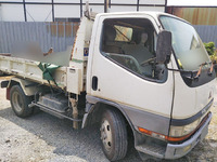 三菱ふそうキャンターローダーダンプ小型（2t・3t）[写真02]