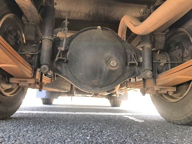 三菱ふそうキャンター平ボディ小型（2t・3t）[写真11]