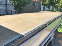 三菱ふそうキャンター平ボディ小型（2t・3t）[写真05]