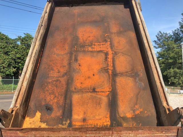 いすゞフォワードダンプ中型（4t）[写真13]