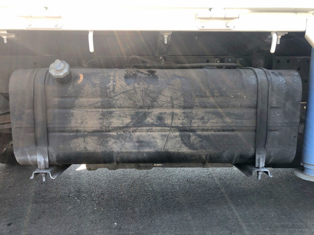 マツダタイタンクレーン付小型（2t・3t）[写真17]