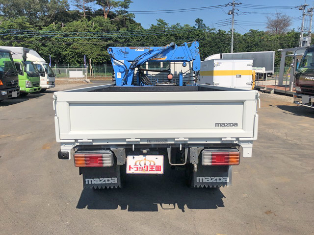 マツダタイタンクレーン付小型（2t・3t）[写真08]