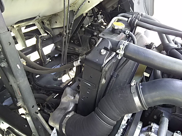 いすゞフォワード冷凍車（冷蔵車）中型（4t）[写真24]