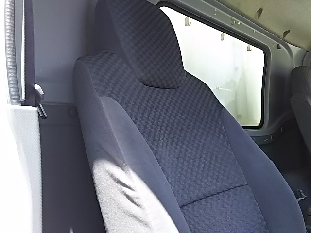 いすゞフォワード冷凍車（冷蔵車）中型（4t）[写真29]