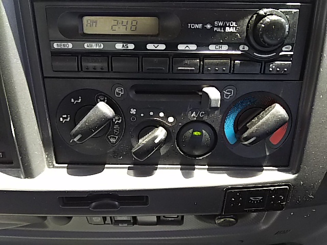 いすゞフォワード冷凍車（冷蔵車）中型（4t）[写真33]