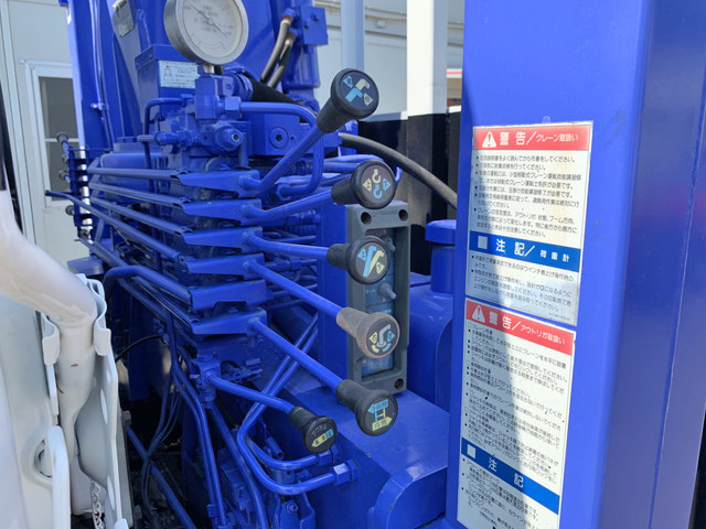 三菱ふそうファイターセルフクレーン3段中型（4t）[写真16]