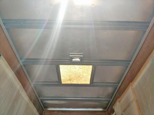 いすゞエルフアルミバン小型（2t・3t）[写真12]