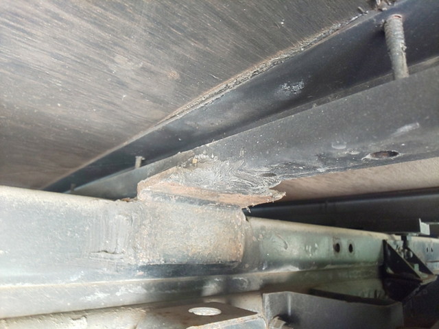 いすゞエルフアルミバン小型（2t・3t）[写真23]