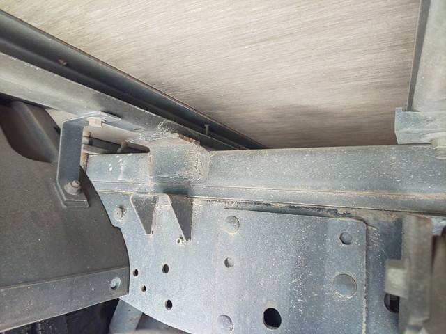 いすゞエルフアルミバン小型（2t・3t）[写真24]