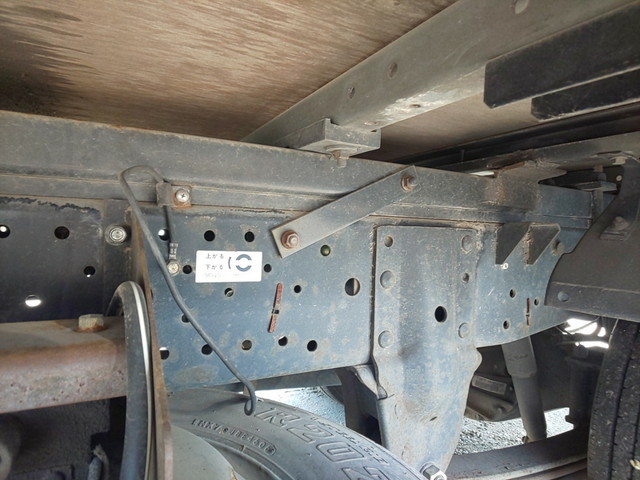 いすゞエルフアルミバン小型（2t・3t）[写真25]