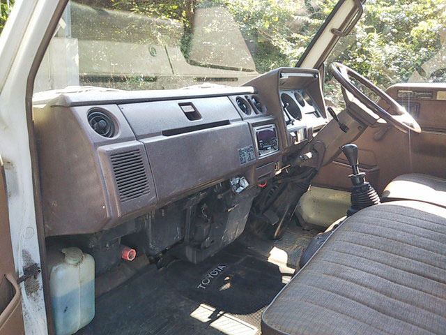 トヨタダイナクレーン付小型（2t・3t）[写真24]