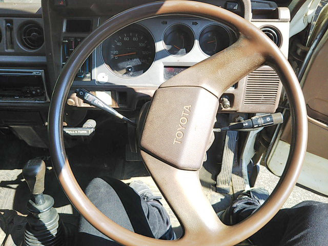 トヨタダイナクレーン付小型（2t・3t）[写真27]