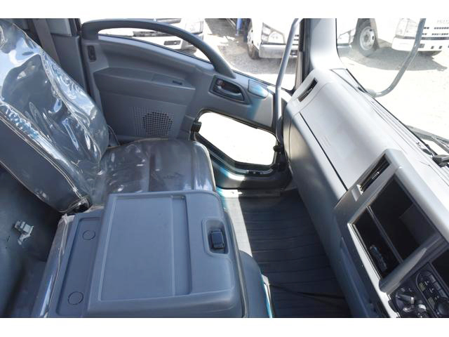 いすゞフォワードクレーン3段中型（4t）[写真28]