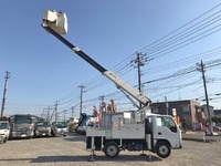 いすゞエルフ高所作業車小型（2t・3t）[写真06]