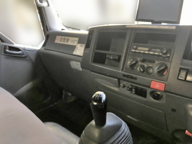 いすゞエルフ平ボディ小型（2t・3t）[写真16]