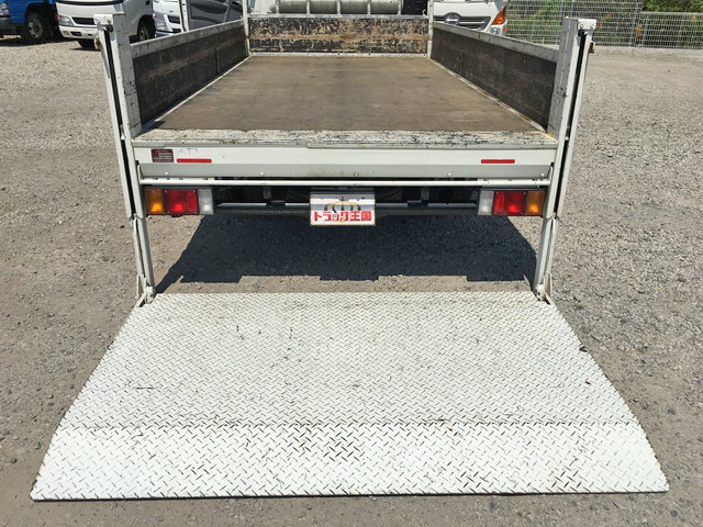 いすゞエルフ平ボディ小型（2t・3t）[写真15]