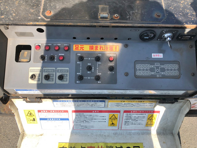 三菱ふそうキャンター高所作業車小型（2t・3t）[写真18]