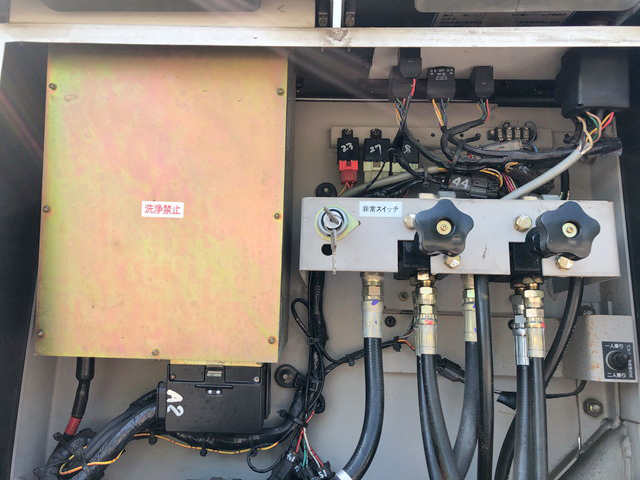 三菱ふそうキャンター高所作業車小型（2t・3t）[写真22]