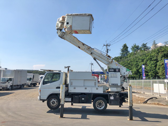三菱ふそうキャンター高所作業車小型（2t・3t）[写真06]