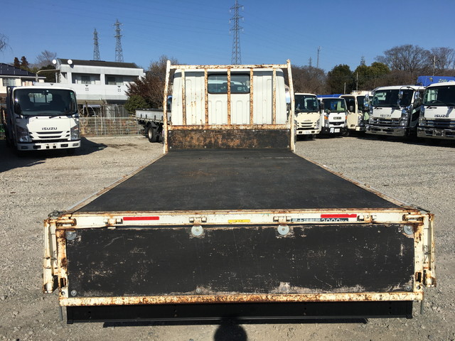 三菱ふそうキャンター平ボディ小型（2t・3t）[写真10]