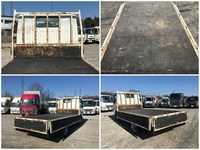 三菱ふそうキャンター平ボディ小型（2t・3t）[写真11]