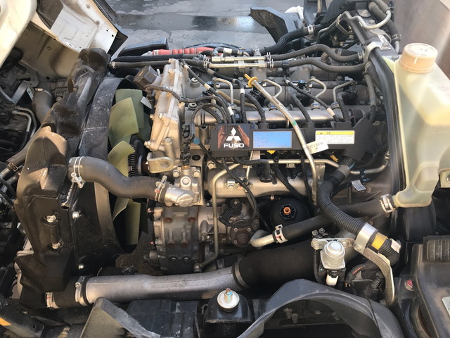 三菱ふそうキャンター平ボディ小型（2t・3t）[写真20]