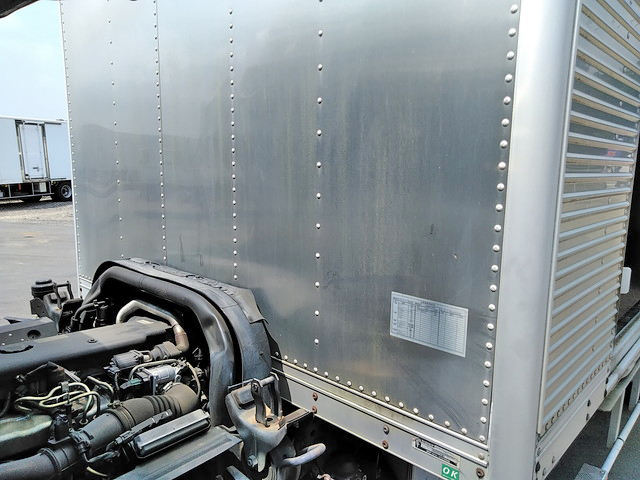 いすゞエルフアルミバン小型（2t・3t）[写真20]