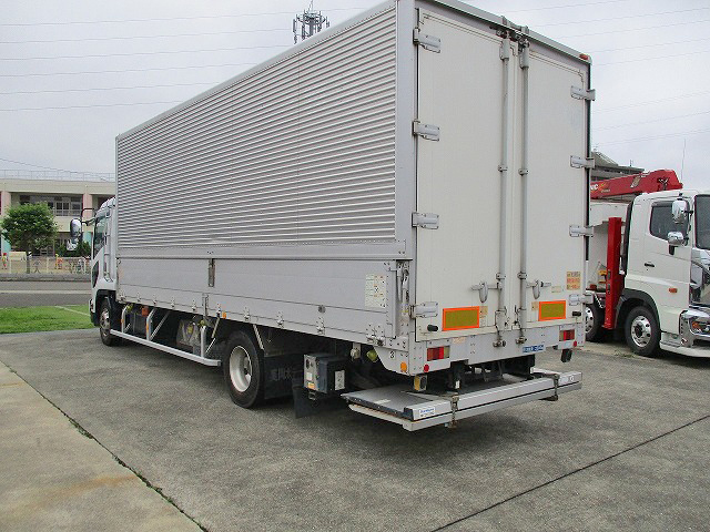 いすゞフォワードアルミウイング中型（4t）[写真04]