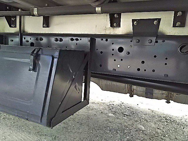 三菱ふそうファイターアルミウイング中型（4t）[写真20]