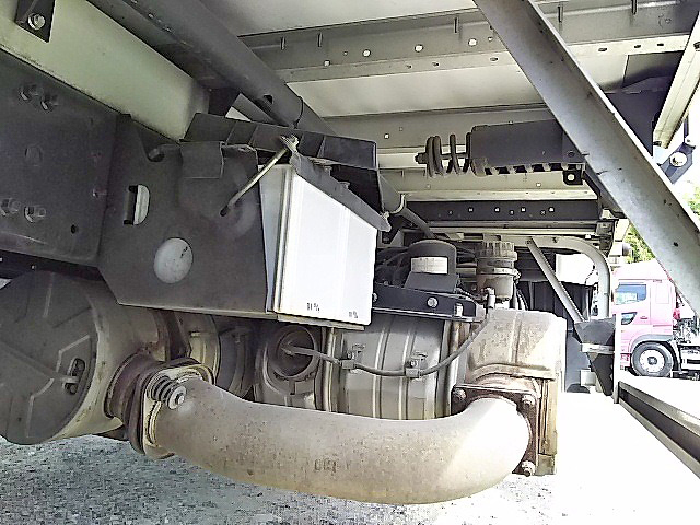 三菱ふそうファイターアルミウイング中型（4t）[写真23]